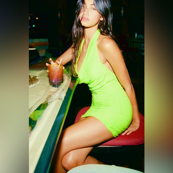 Indah Benito dress in lime 🍋‍🟩 - Picture 8 of 15